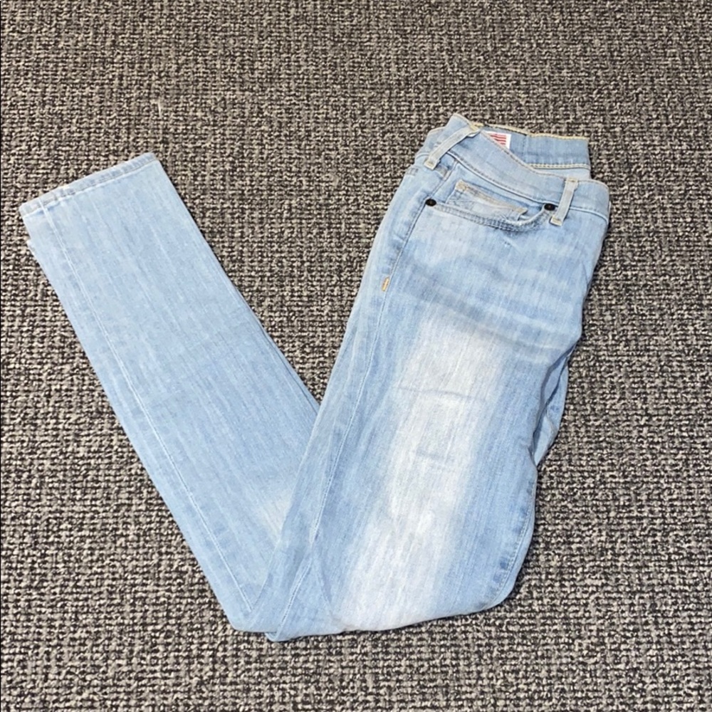 True Religion light wash skinny jeans size 25